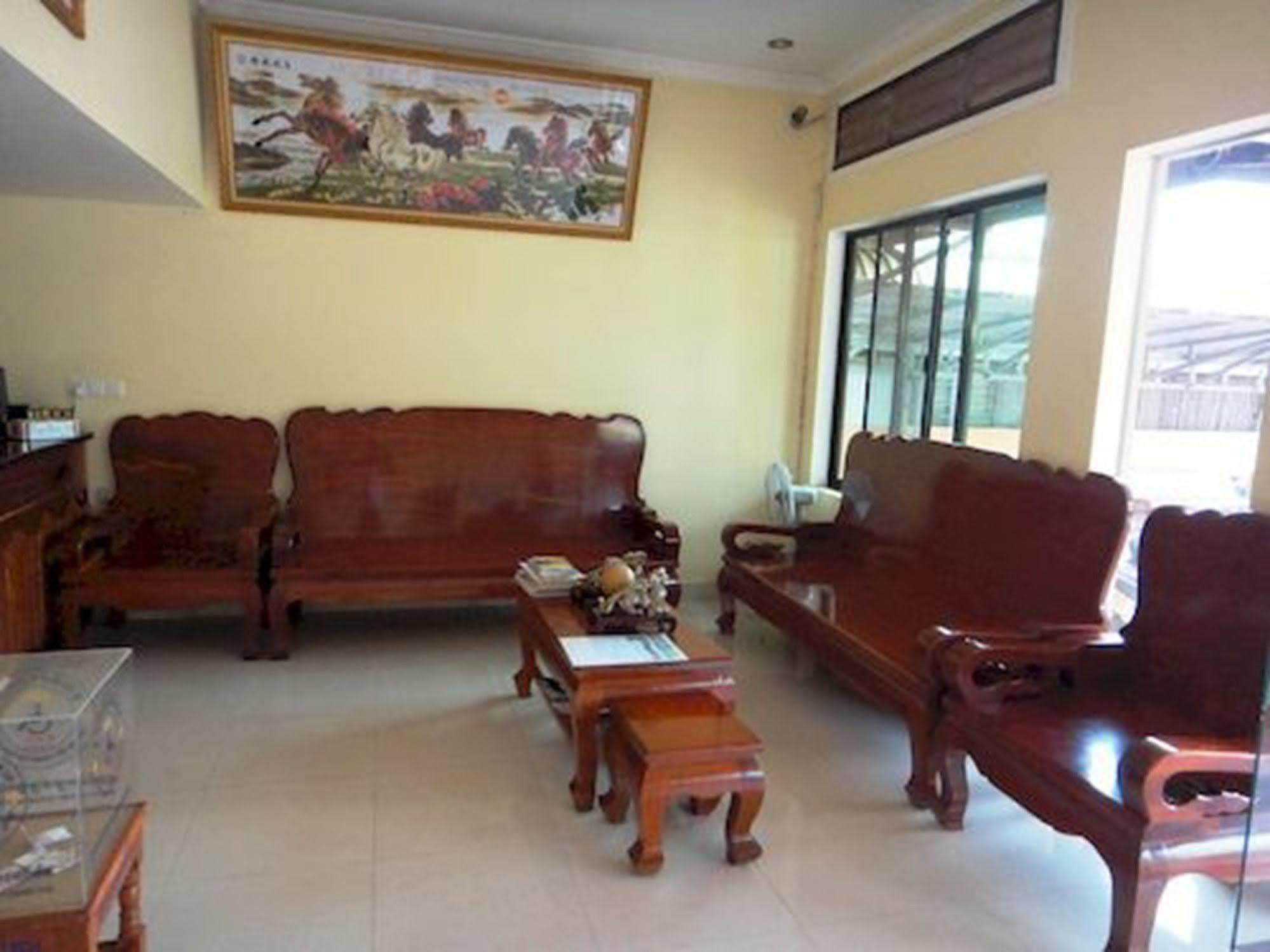 Nyny Hotel Kampot Exteriér fotografie