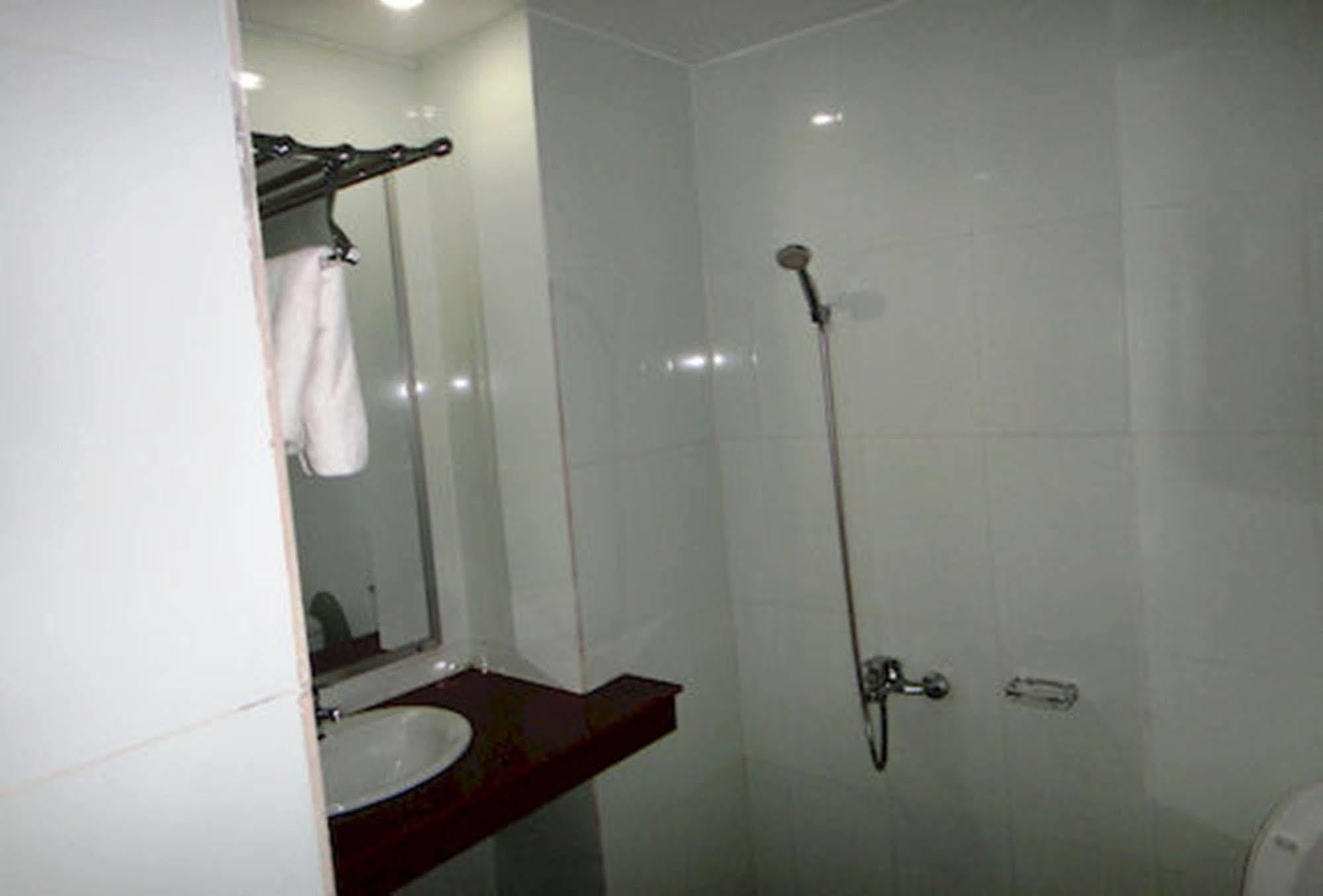 Nyny Hotel Kampot Exteriér fotografie
