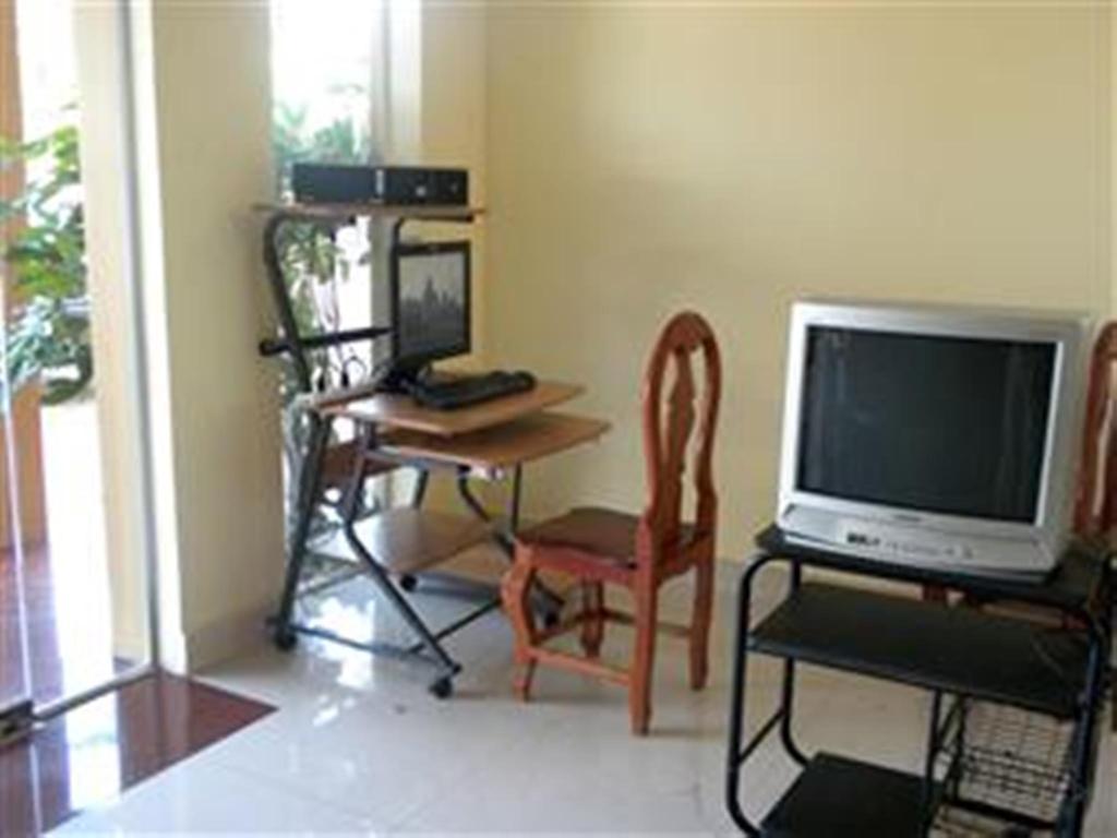 Nyny Hotel Kampot Exteriér fotografie