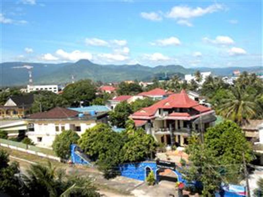 Nyny Hotel Kampot Exteriér fotografie